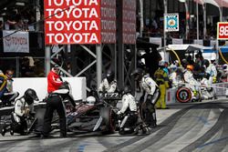 Jordan King, Ed Carpenter Racing Chevrolet, pit stop