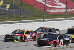 William Byron, Hendrick Motorsports, Chevrolet Camaro Liberty University, Kyle Busch, Joe Gibbs Racing, Toyota Camry M&M's Flavor Vote