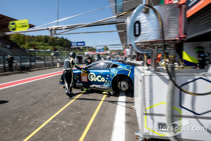 #90 TF Sport Aston Martin Vantage: Salih Yoluc, Euan Alers-Hankey, Charles Eastwood