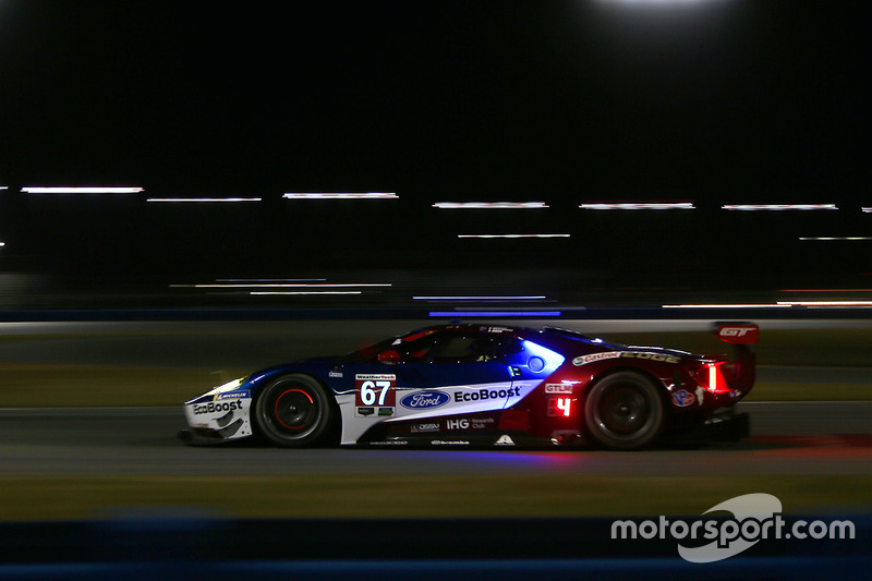 #67 Chip Ganassi Racing Ford GT: Ryan Briscoe, Richard Westbrook, Scott Dixon