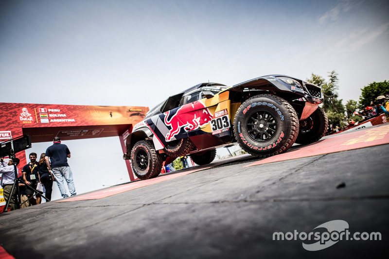#303 Peugeot Sport Peugeot 3008 DKR: Carlos Sainz, Lucas Cruz