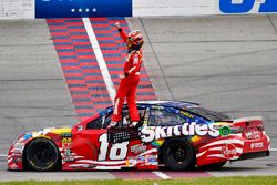 Kyle Busch, Joe Gibbs Racing, Toyota Camry Skittles Red White & Blue celebrates 