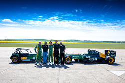 Heikki Kovalainen, Tony Fernandes, Jarno Trulli, Ansar Ali, Kamarudin Meranun