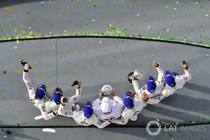 #67 Chip Ganassi Racing Ford GT, GTLM: Ryan Briscoe, Richard Westbrook, Scott Dixon, #66 Chip Ganassi Racing Ford GT, GTLM: Dirk Müller, Joey Hand, Sébastien Bourdais Chip Ganassi celebrate 200 wins