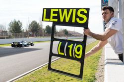 Pit board Lewis Hamilton, Mercedes AMG F1 W09