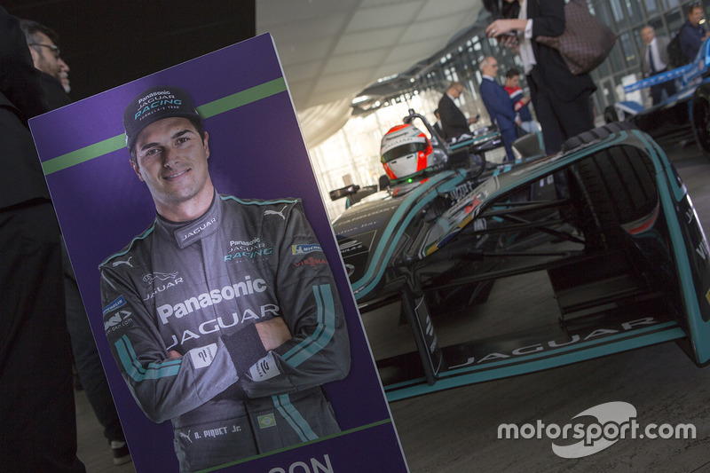Nelson Piquet Jr., Panasonic Jaguar Racing