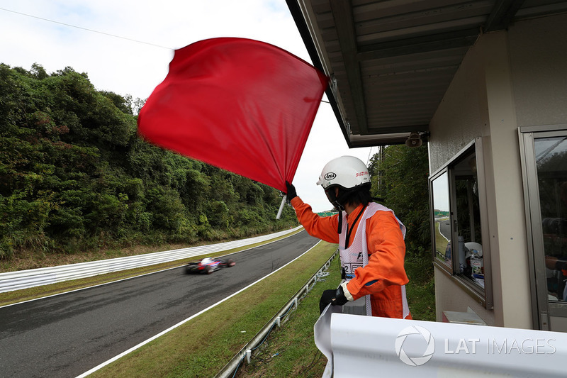 Procedimentos de relargada em corridas com bandeira vermelha