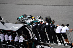 Lewis Hamilton, Mercedes-Benz F1 W08 taglia il traguardo