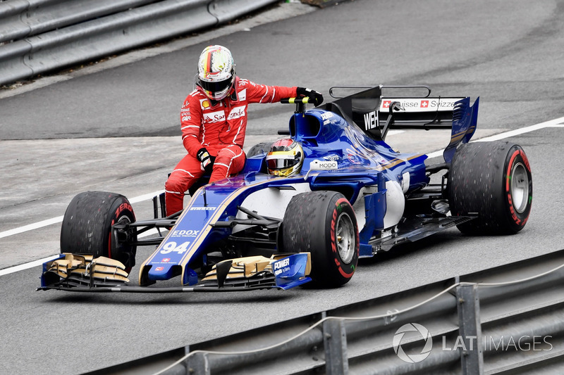 Sebastian Vettel, Ferrari, Pascal Wehrlein, Sauber C36