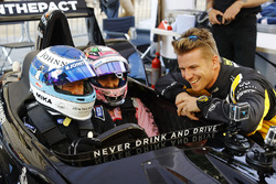 Mika Häkkinen; Sergio Perez, Sahara Force India F1; Nico Hülkenberg, Renault Sport F1 Team