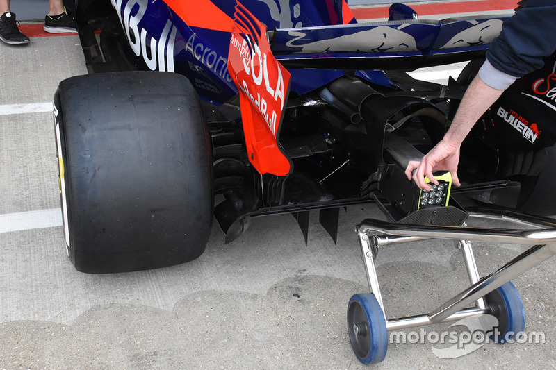 Scuderia Toro Rosso STR12 rear