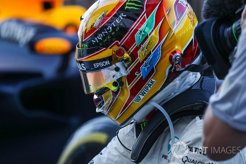 Race winner Lewis Hamilton, Mercedes-Benz F1 W08 celebrates in parc ferme