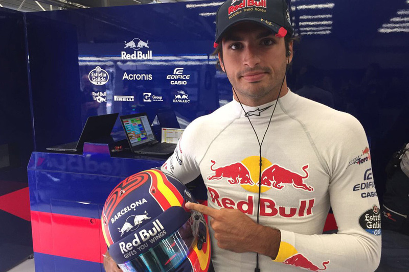 Carlos Sainz Jr., Scuderia Toro Rosso, con su casco especial tributo a las víctimas de Barcelona