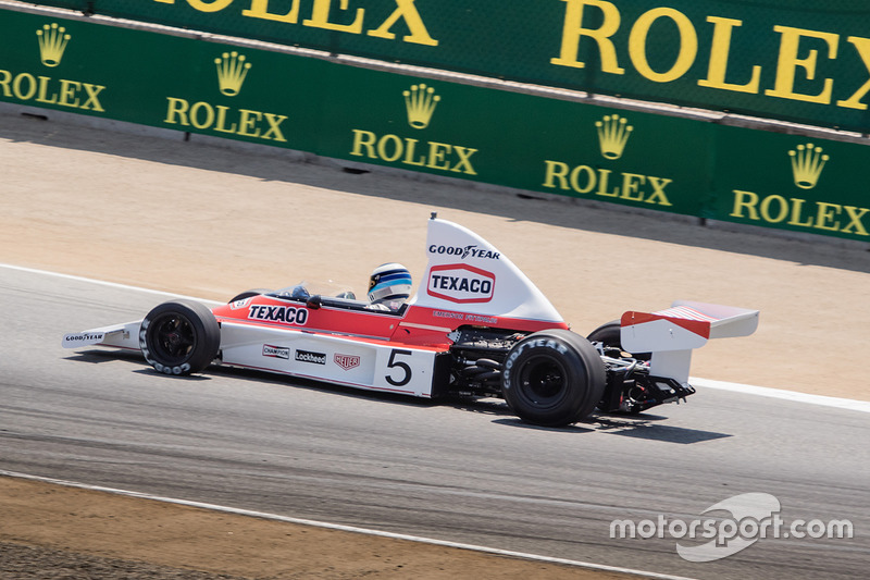 Mika Häkkinen in een klassieke McLaren