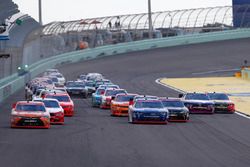 Start: Daniel Suarez, Joe Gibbs Racing, Toyota, führt