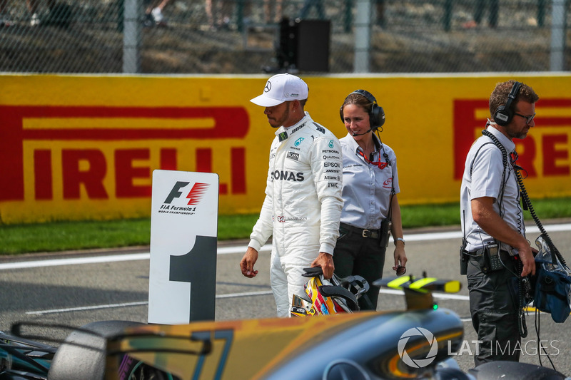 Polesitter Lewis Hamilton, Mercedes AMG F1 in parc ferme