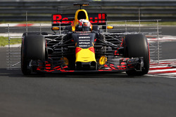 Pierre Gasly, Red Bull Racing RB13.