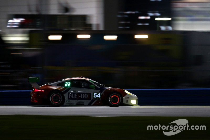 #54 CORE autosport Porsche 911 GT3R: Jon Bennett, Colin Braun, Nic Jonsson, Patrick Long