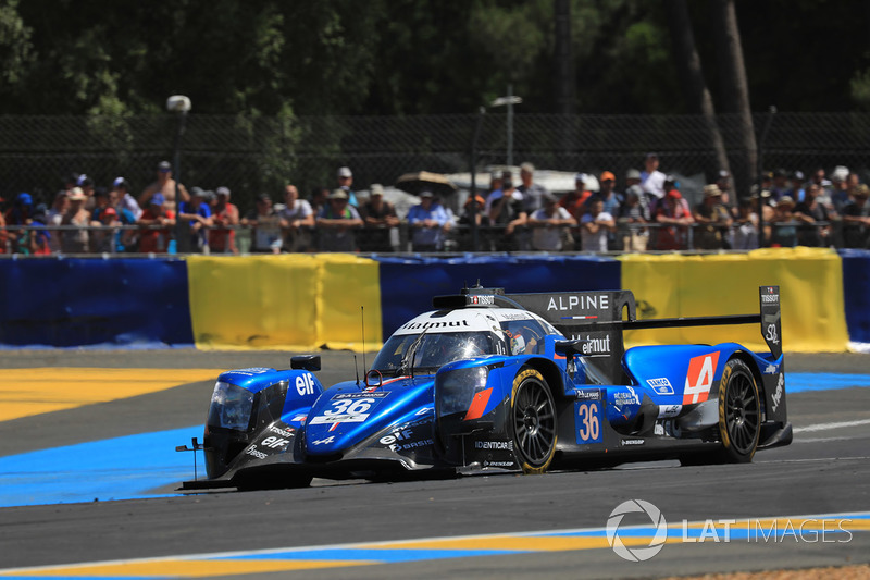 #36 Signatech Alpine A470 Gibson: Gustavo Menezes, Romain Dumas, Matt Rao