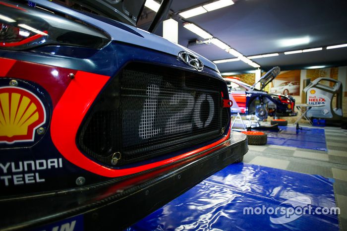 Zona de Hyundai Motorsport team