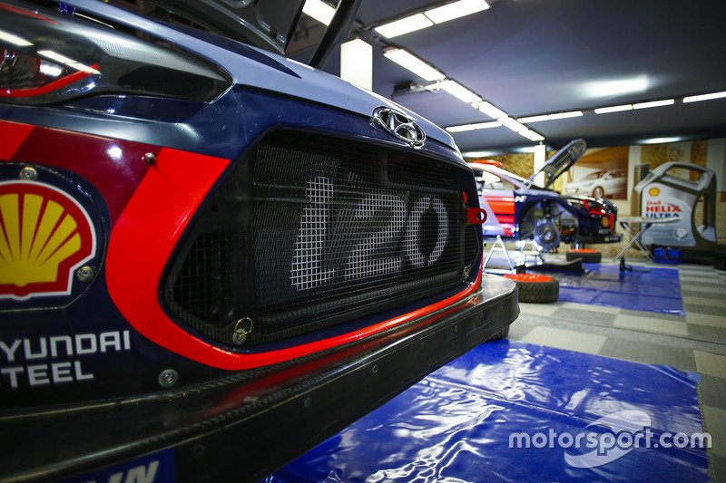 Zona de Hyundai Motorsport team