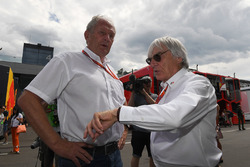 Dr Helmut Marko, Red Bull Motorsport Consultant and Bernie Ecclestone