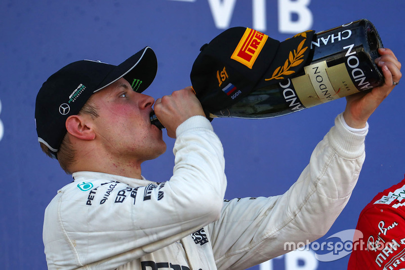 Race winner Valtteri Bottas, Mercedes AMG F1