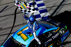 Race winner Ricky Stenhouse Jr., Roush Fenway Racing Ford