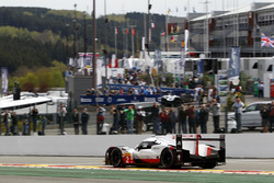#2 Porsche Team Porsche 919 Hybrid: Timo Bernhard, Earl Bamber, Brendon Hartley