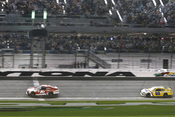 Ryan Reed, Roush Fenway Racing Ford, takes the checkered flag