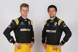 (L to R): Nico Hulkenberg, Renault Sport F1 Team with team mate Jolyon Palmer, Renault Sport F1 Team