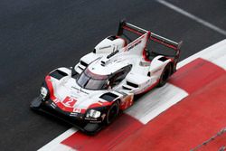 #2 Porsche Team Porsche 919 Hybrid: Timo Bernhard, Earl Bamber, Brendon Hartley