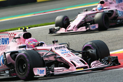 Esteban Ocon, Sahara Force India VJM10, Sergio Perez, Sahara Force India VJM10