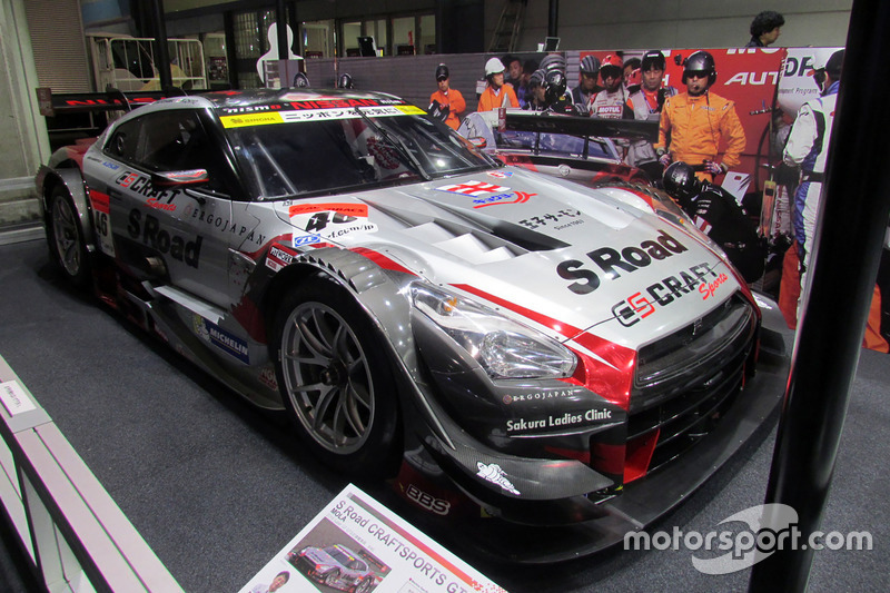 #46 S Road CRAFTSPORTS GT-R