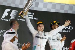 Podium: Second place Nico Rosberg, Mercedes AMG F1