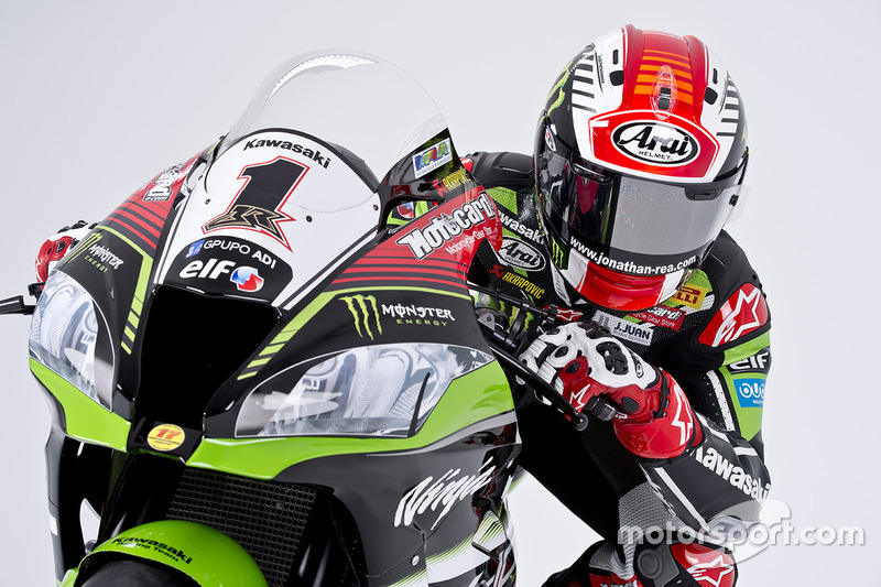 Jonathan Rea con la Kawasaki Ninja ZX-10R