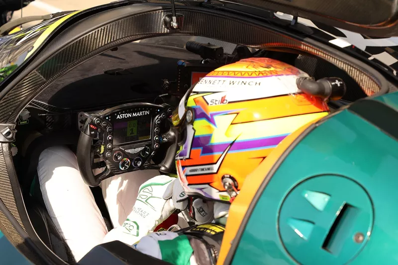 #007 Aston Martin Thor Team Aston Martin Valkyrie : Harry Tincknell