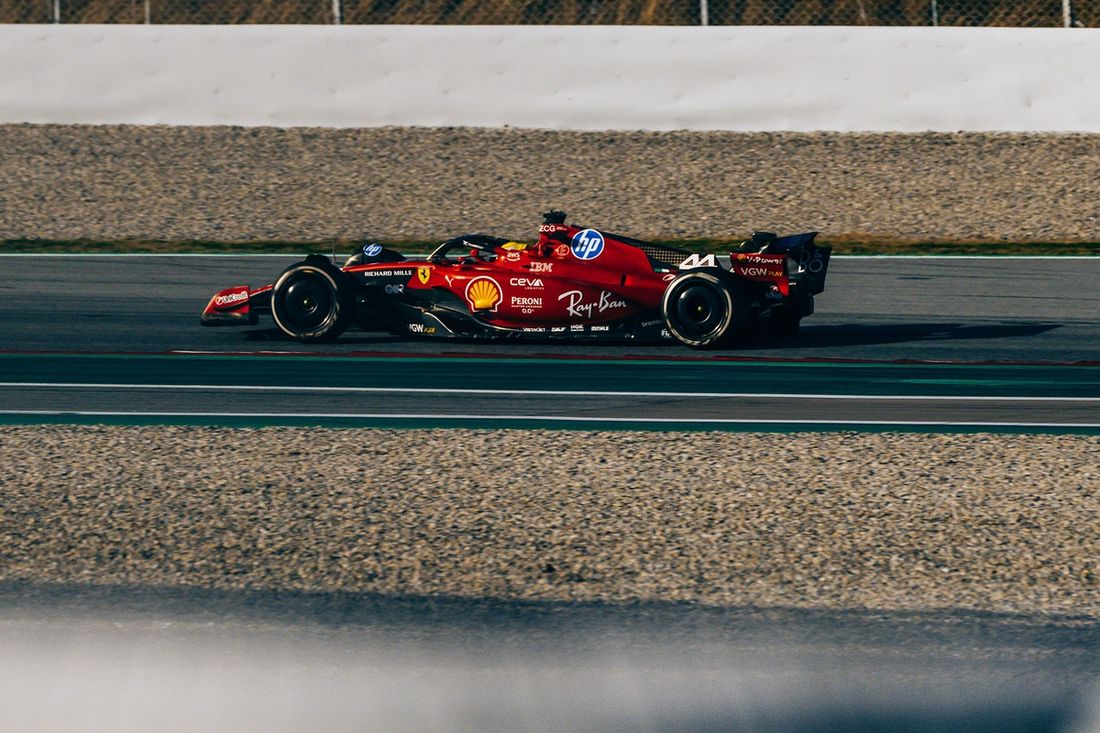 Lewis Hamilton, Test Ferrari Barcelona