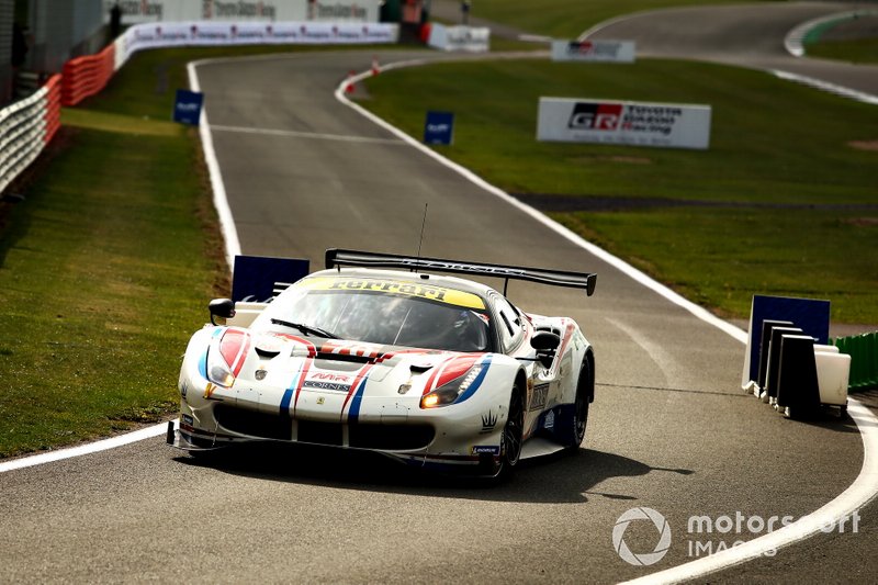 #70 MR Racing Ferrari 488 GTE: Motoaki Ishikawa, Olivier Beretta, Kei Cozzolino