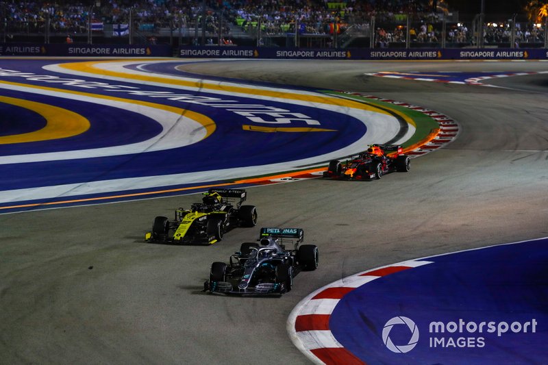 Valtteri Bottas, Mercedes AMG W10, leads Nico Hulkenberg, Renault F1 Team R.S. 19, and Alexander Albon, Red Bull Racing RB15