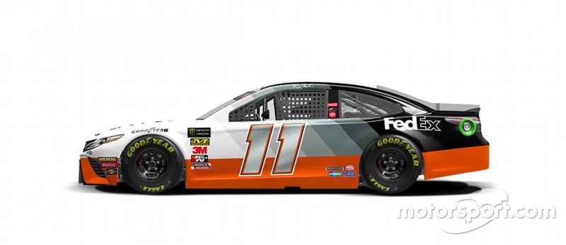 O carro de Denny Hamlin evocará o esquema de pintura da Western Auto de Darrell Waltrip a partir dos anos 1990