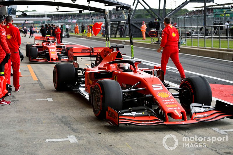 Sebastian Vettel, Ferrari SF90, in the pits