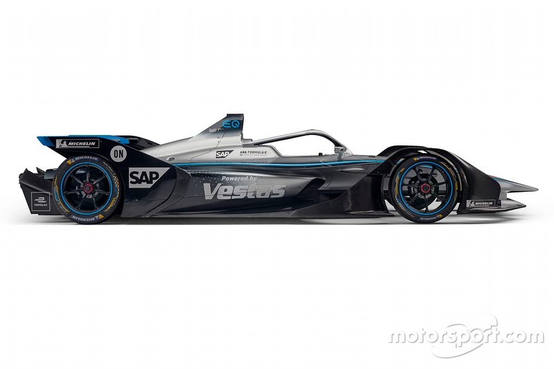 Mercedes-Benz EQ Silver Arrow 01