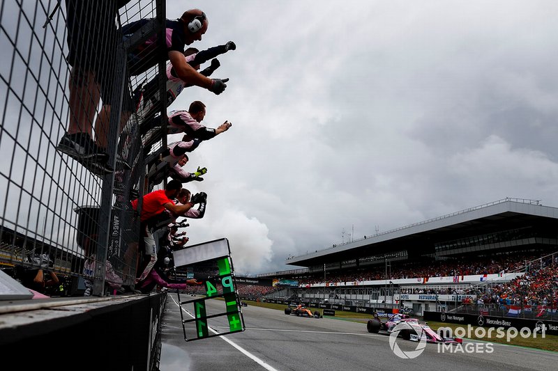 Racing Point mechanics celebrate as Lance Stroll, Racing Point RP19, finishes in 4th position