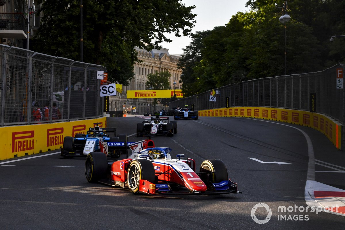 Robert Shwartzman, Prema Racing, leads Richard Verschoor, MP Motorsport