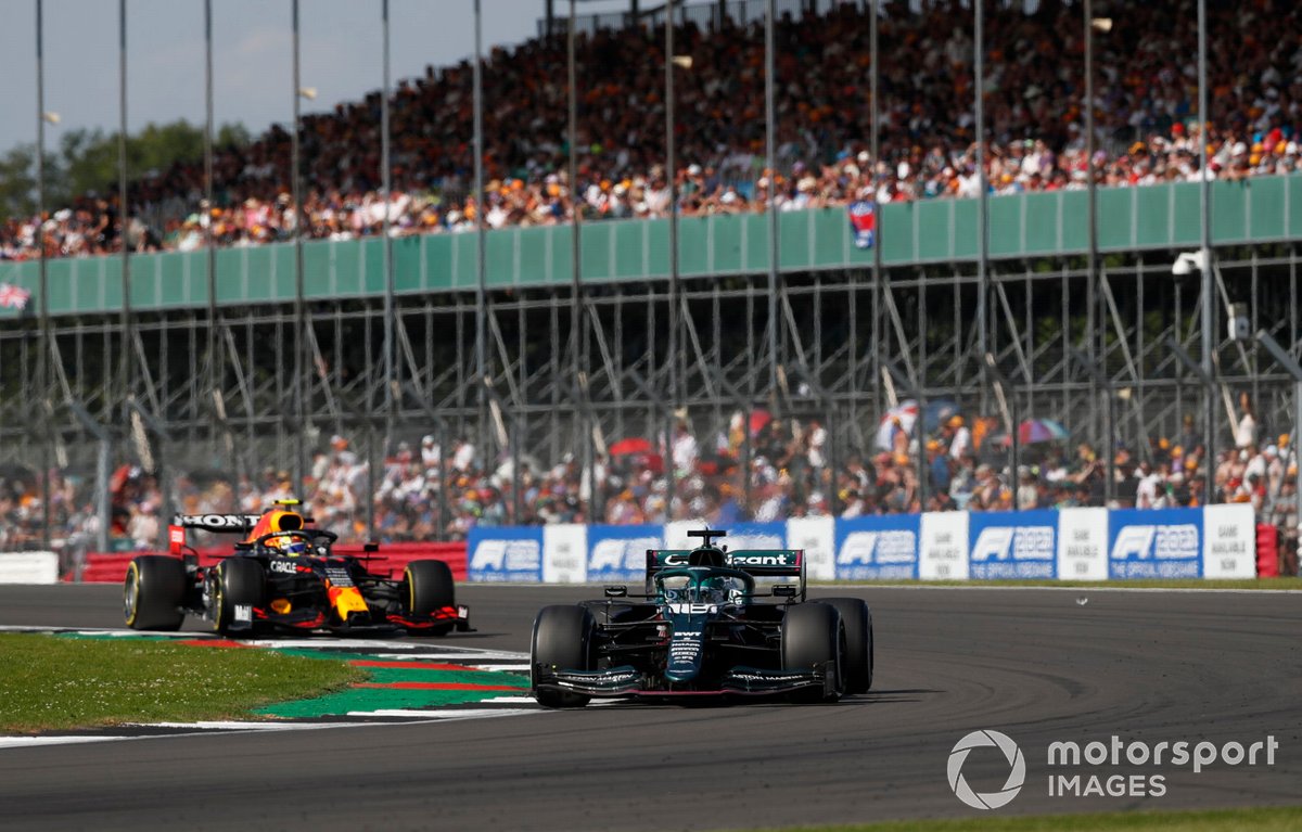 Lance Stroll, Aston Martin AMR21, Sergio Perez, Red Bull Racing RB16B