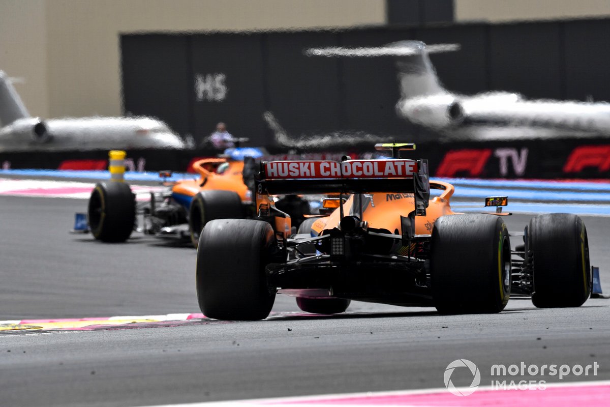 Daniel Ricciardo, McLaren MCL35M, Lando Norris, McLaren MCL35M