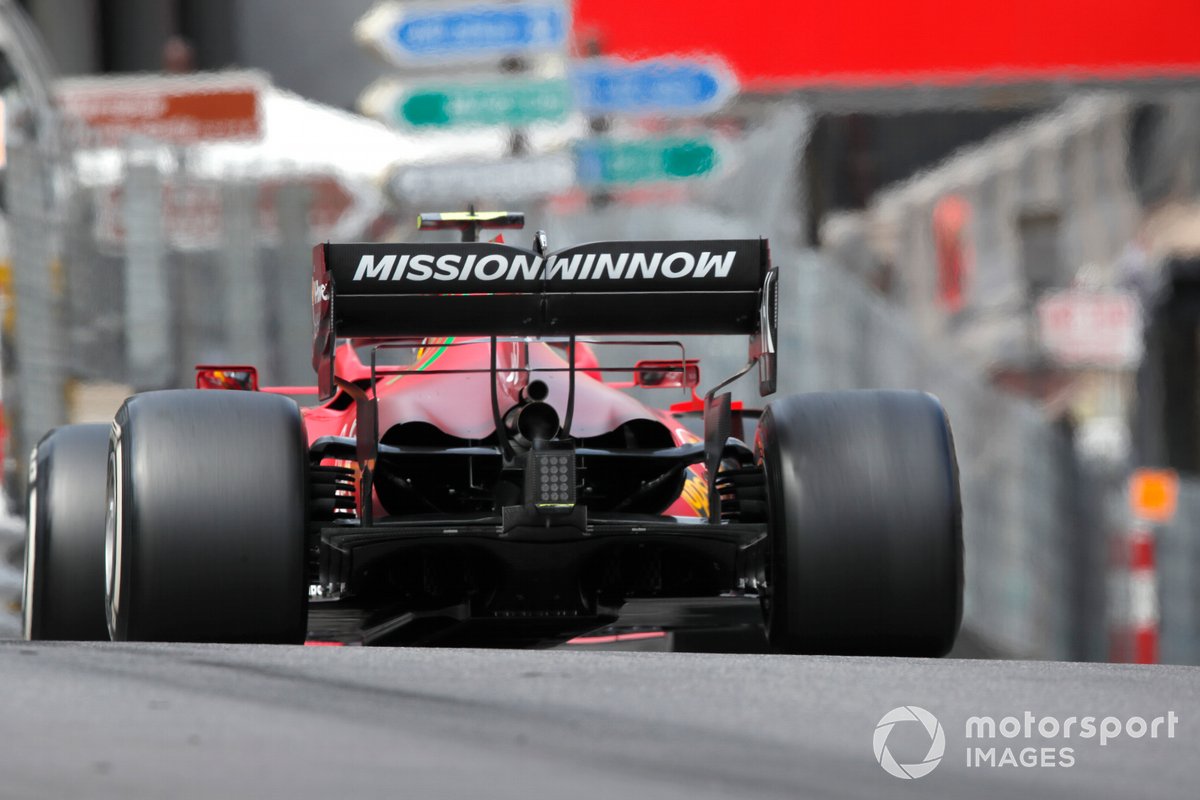 Carlos Sainz Jr., Ferrari SF21
