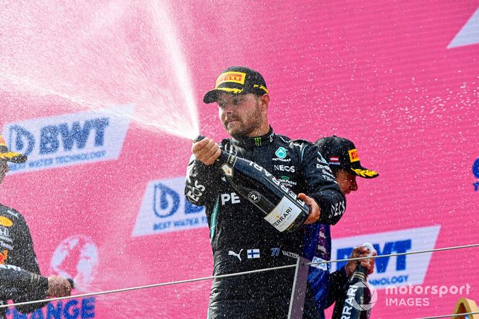 Podio: segundo lugar Valtteri Bottas, Mercedes