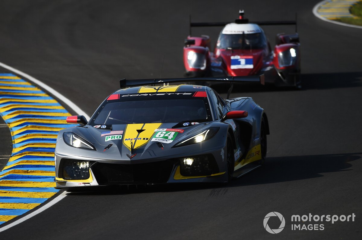 #64 Corvette Racing Chevrolet Corvette C8.R LMGTE Pro, Tommy Milner, Nicholas Tandy, Alexander Sims